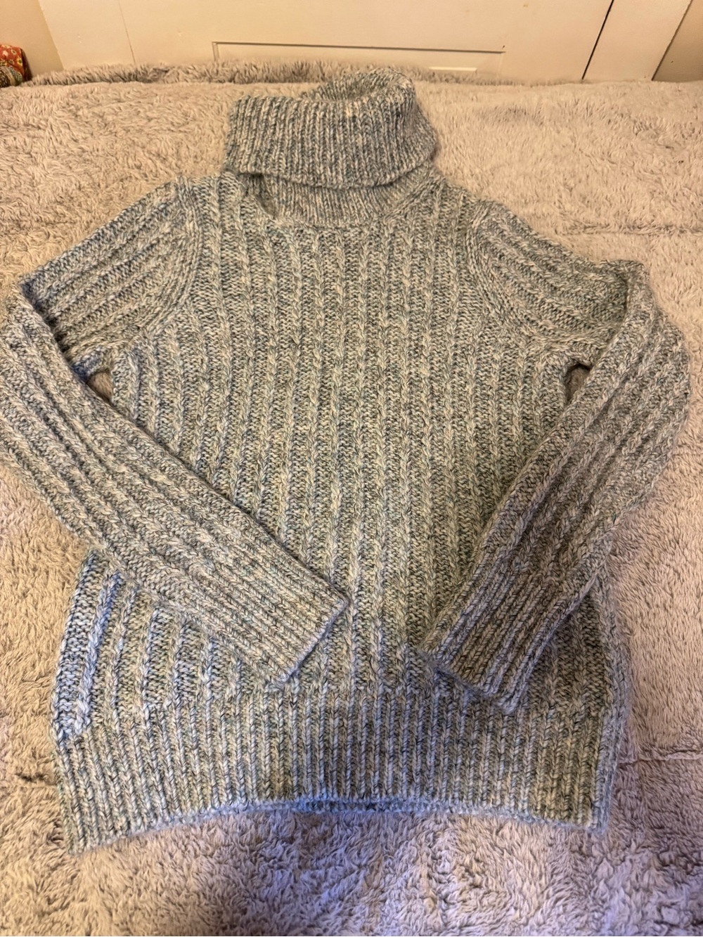 Banana Republic Heather Gray Ribbed Turtleneck Sweater